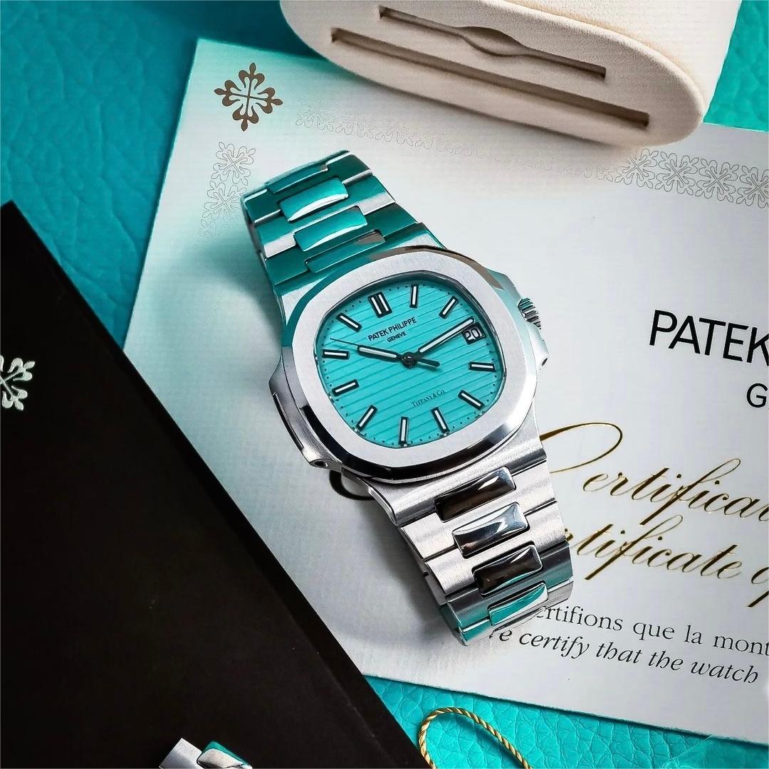 Patek Philippe (Commemorative Edition) NAUTILUS 5711/1A-018