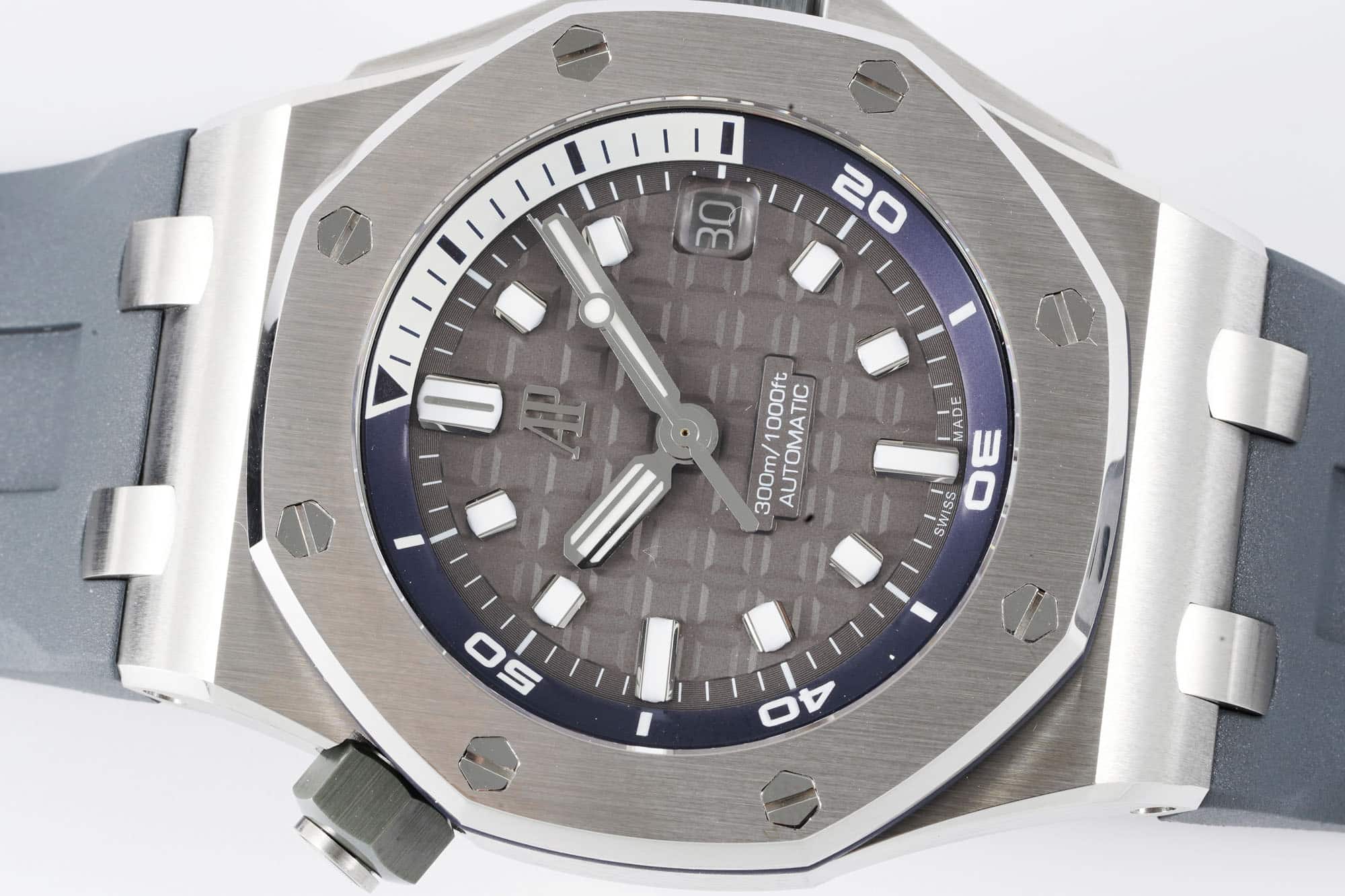 Audemars Piguet Royal Oak Offshore Diver 42 mm, Grey Ref. 15720ST.OO.A009CA.01