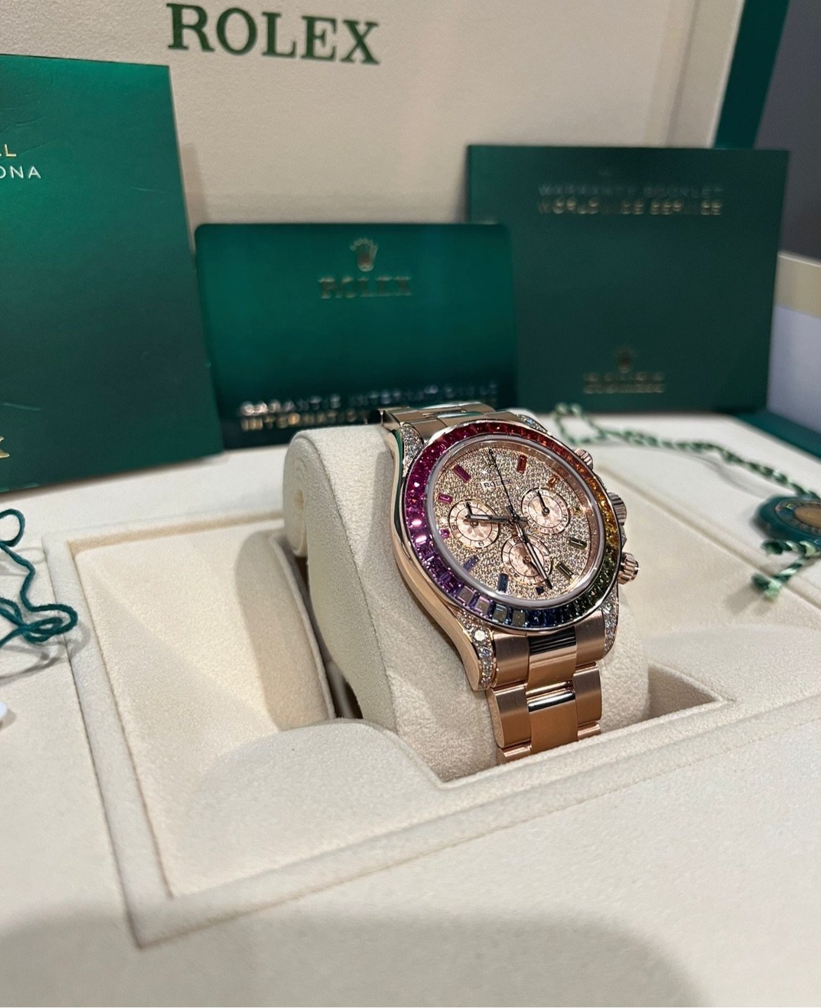 Rolex Cosmograph Everose Daytona Factory Diamond Rainbow Edition Ref# 116595RBOW)