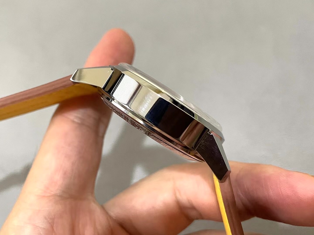 BREITLING TOP TIME DEUS LIMITED EDITION