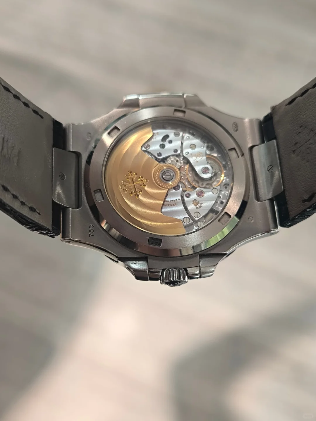 Patek Philippe Nautilus 5711G-001 Replica