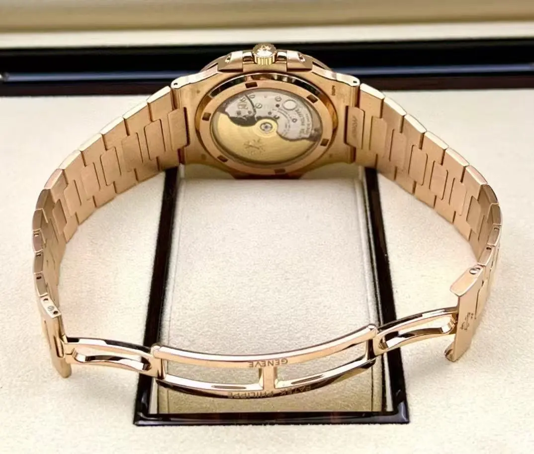Patek Philippe Nautilus 5711/1R-001 Replica