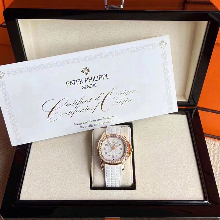 5269/200R-001-Patek Philippe AQUANAUT-women
