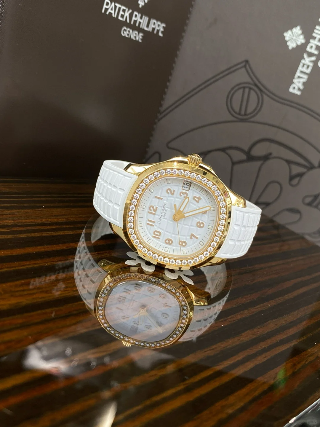 Patek Philippe Aquanaut 5268/200R-001 Replica