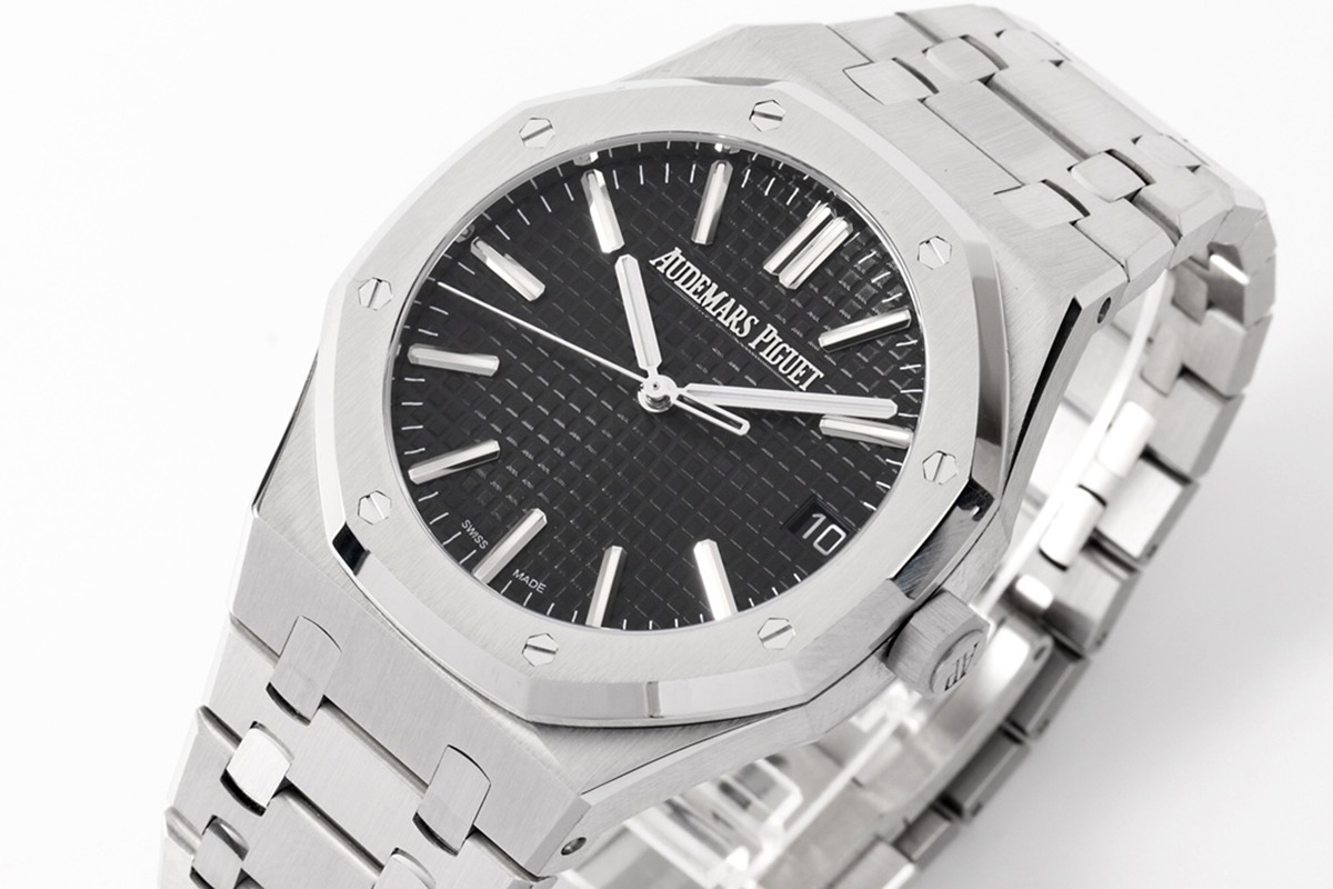 Audemars Piguet Royal Oak 50th Anniversary 41 mm, Black Ref. 15510ST.OO.1320ST.02