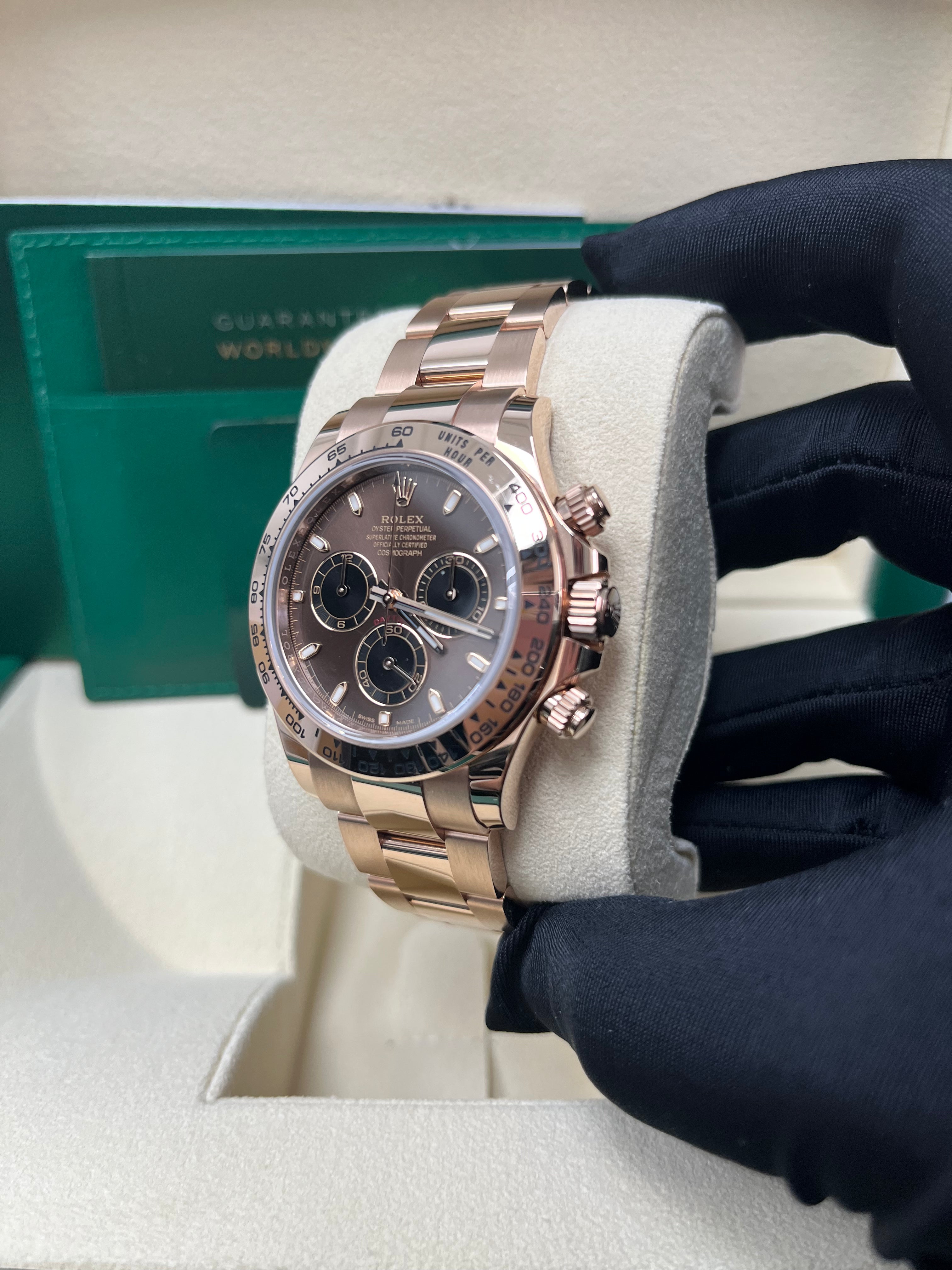 Rolex Everose Gold Cosmograph Daytona 40 Watch - Chocolate and Black Index Dial (Ref # 116505 chocbki)