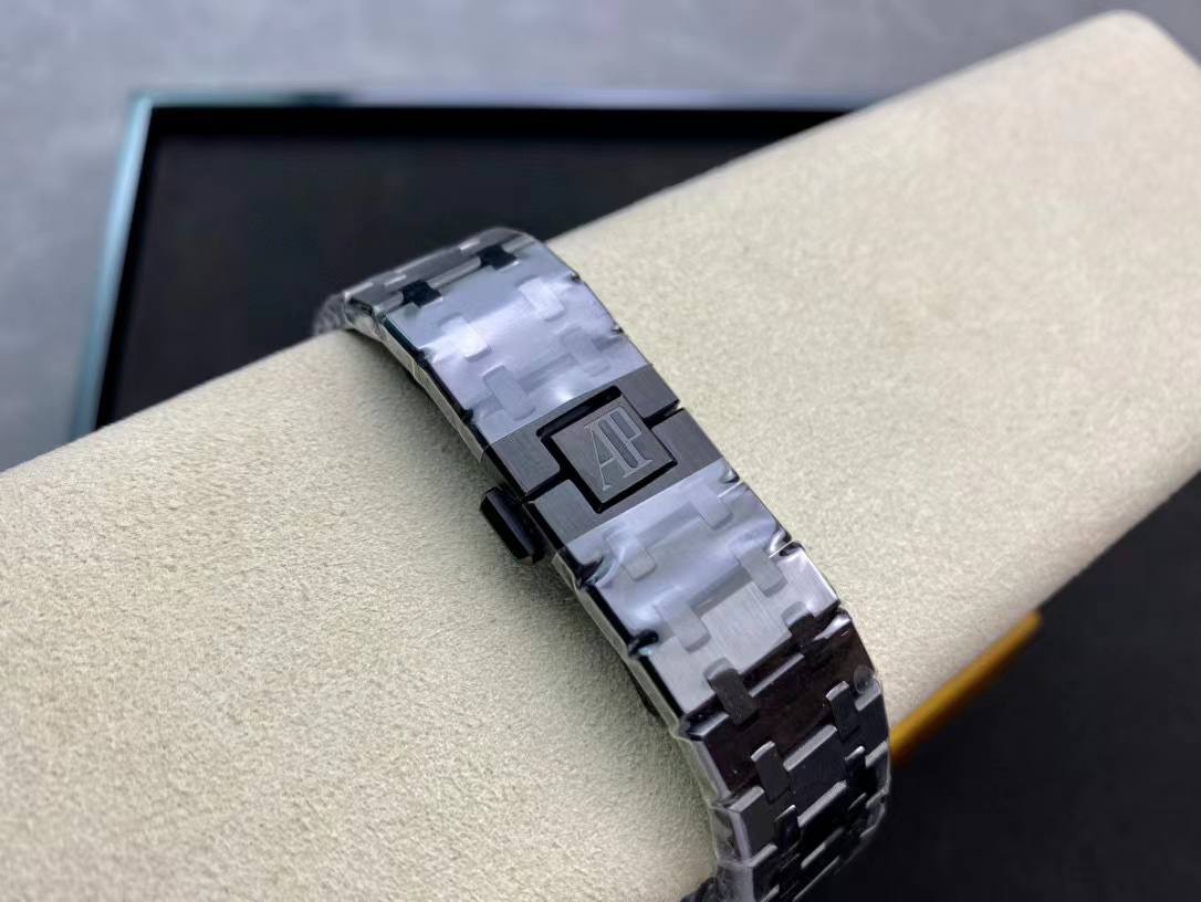 Audemars Piguet Royal Oak Tourbillon 41 mm, Black Ref. 26522CE.OO.1225CE.01