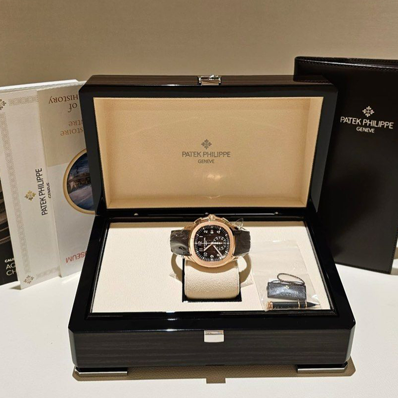 Patek Philippe Aquanaut 5968R-001 Chronograph 42.2mm