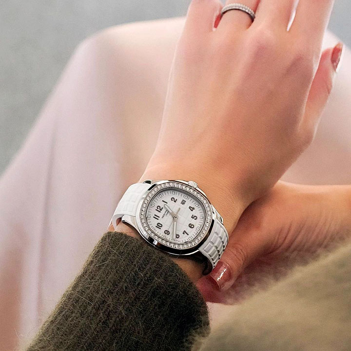 5267/200A-Patek Philippe AQUANAUT