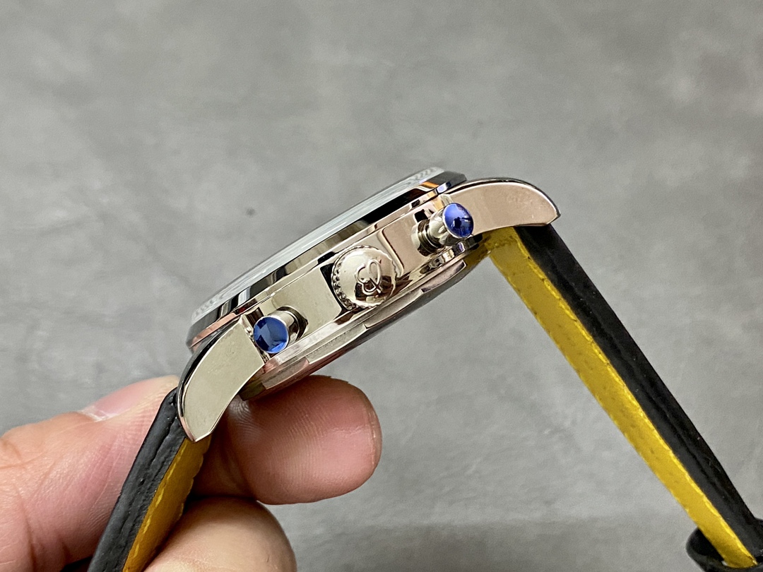 BREITLING TOP TIME TRIUMPH A23311121C1X1