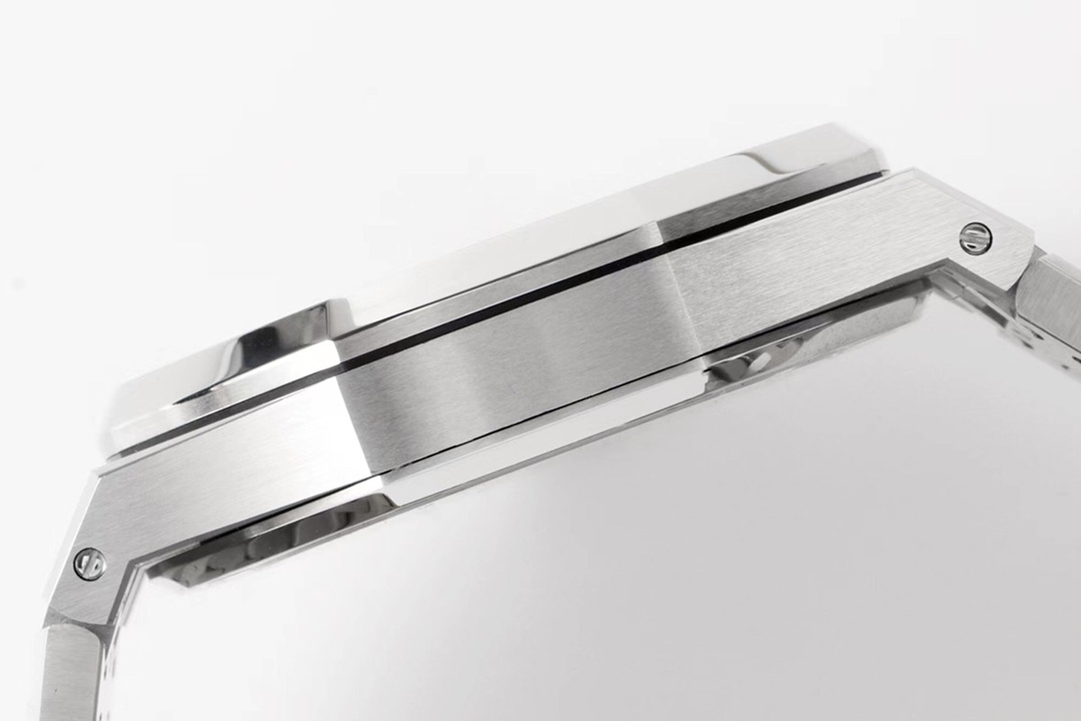 Audemars Piguet Royal Oak 50th Anniversary 41 mm, White Ref. 15510ST.OO.1320ST.03