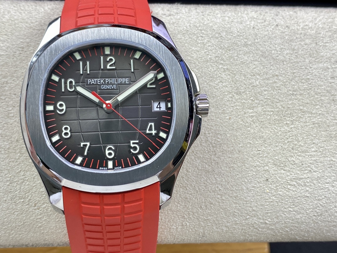 Patek Philippe Aquanaut Singapore Limited Edition 40mm 5167A-012