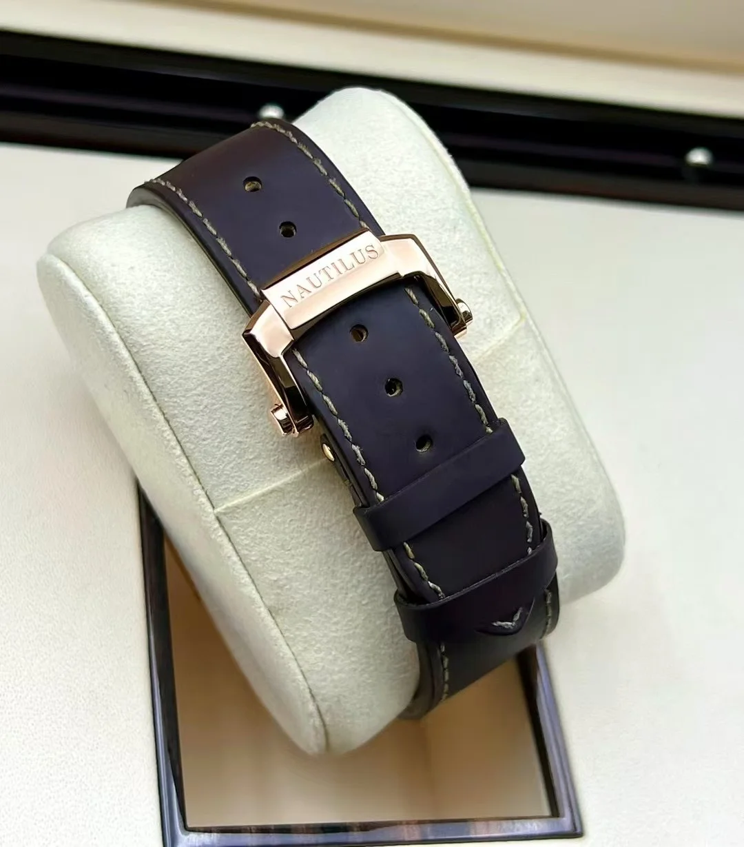 Patek Philippe Nautilus Rose 5980R-001 Replica