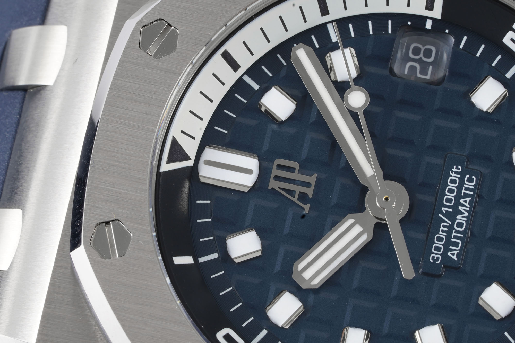 Audemars Piguet Royal Oak Offshore Diver 42 mm, Blue Ref. 15720ST.OO.A027CA.01