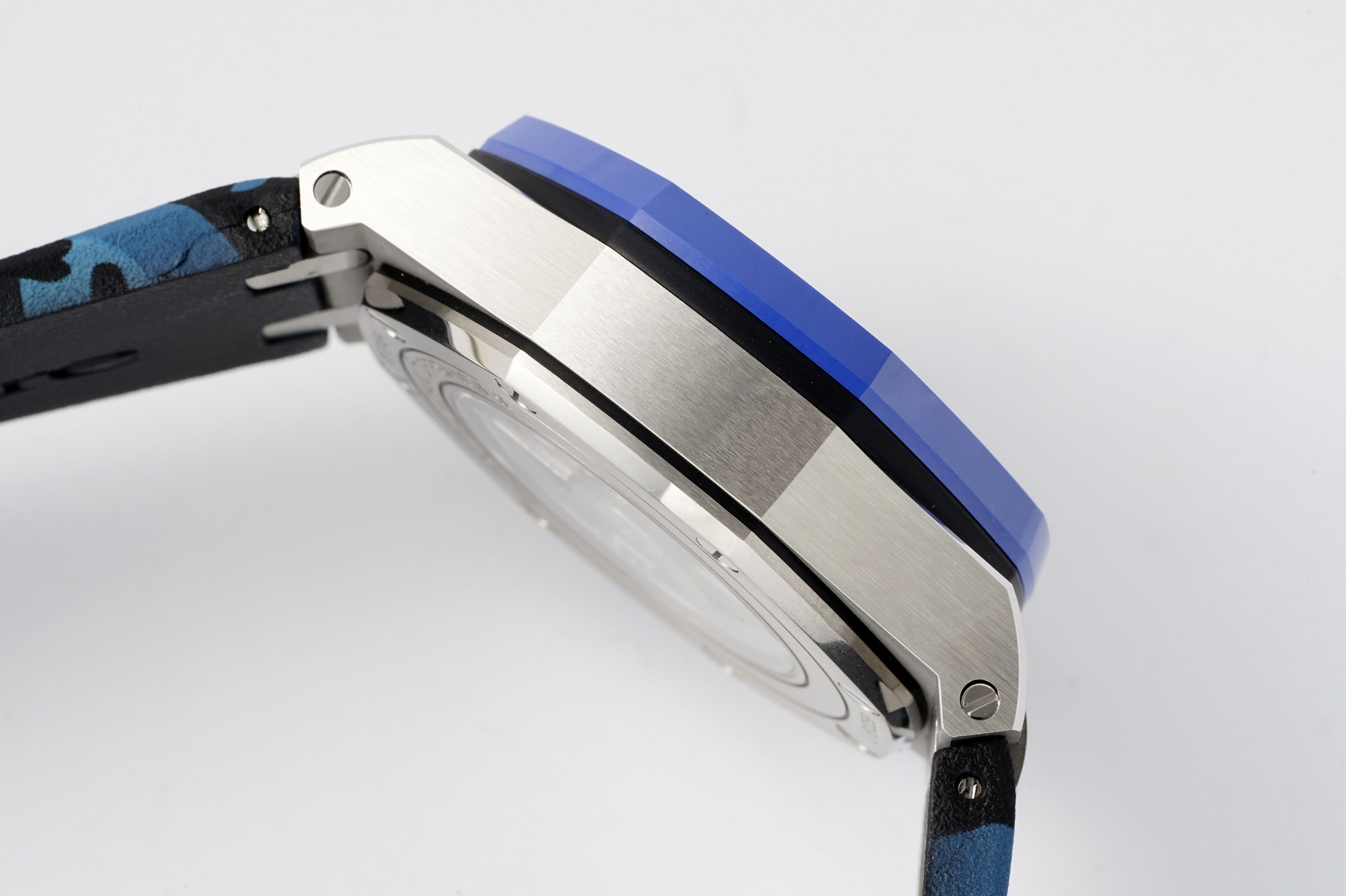 Audemars Piguet Royal Oak Offshore 44 mm, Blue Ref. 26400SO.OO.A335CA.01