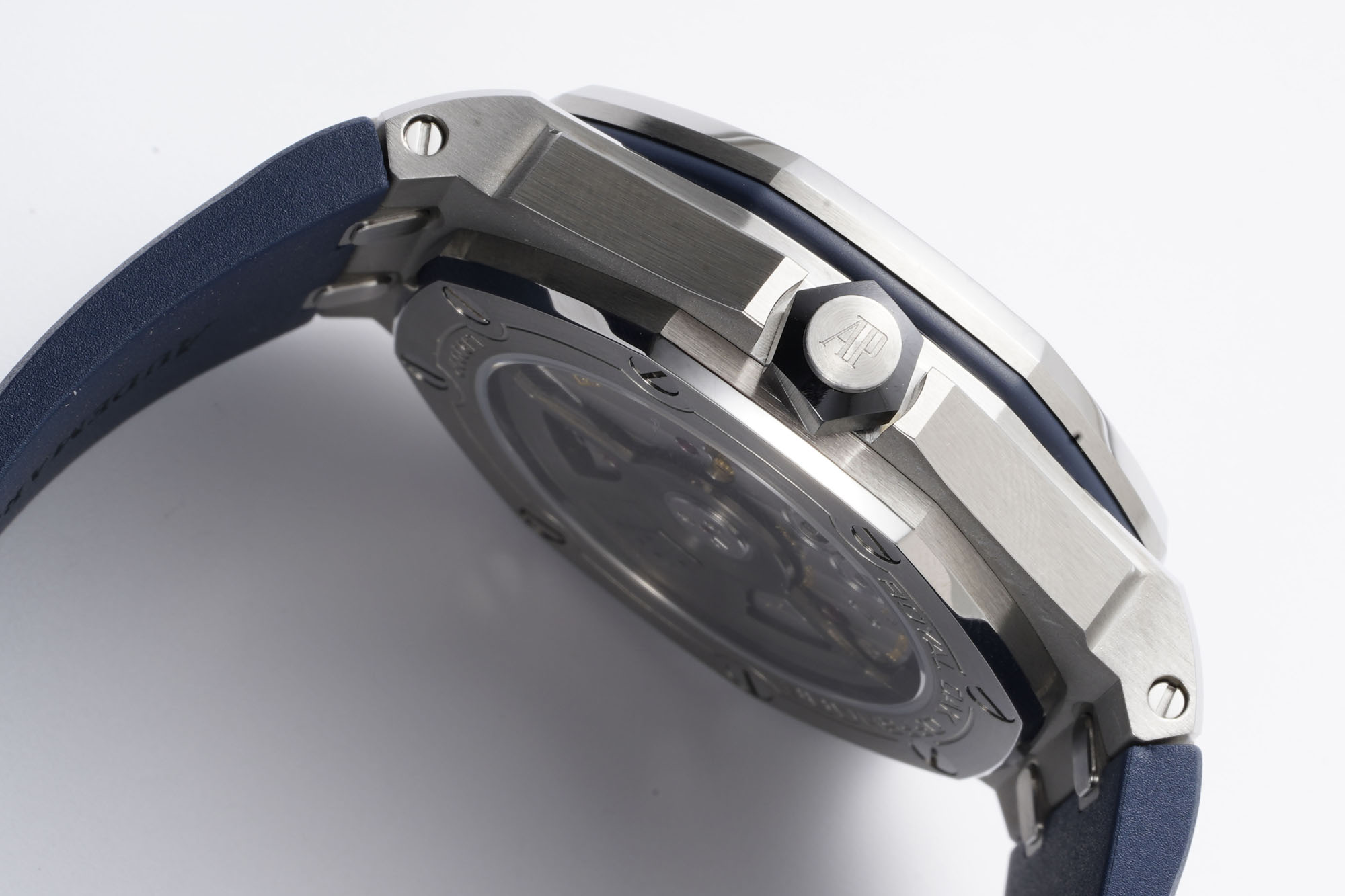 Audemars Piguet Royal Oak Offshore Diver 42 mm, Blue Ref. 15720ST.OO.A027CA.01