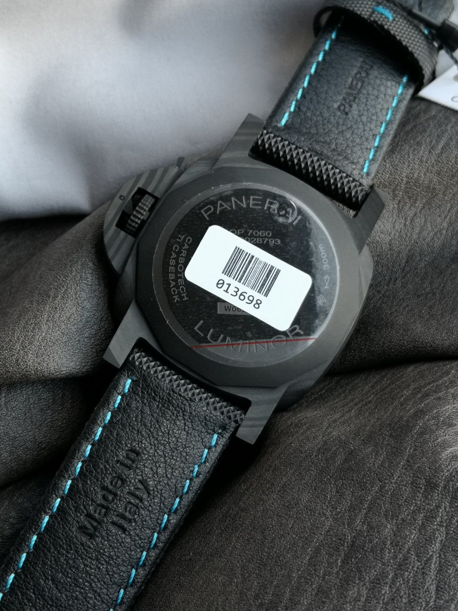 PANERAI Luminor Marina Carbotech 44mm PAM01661