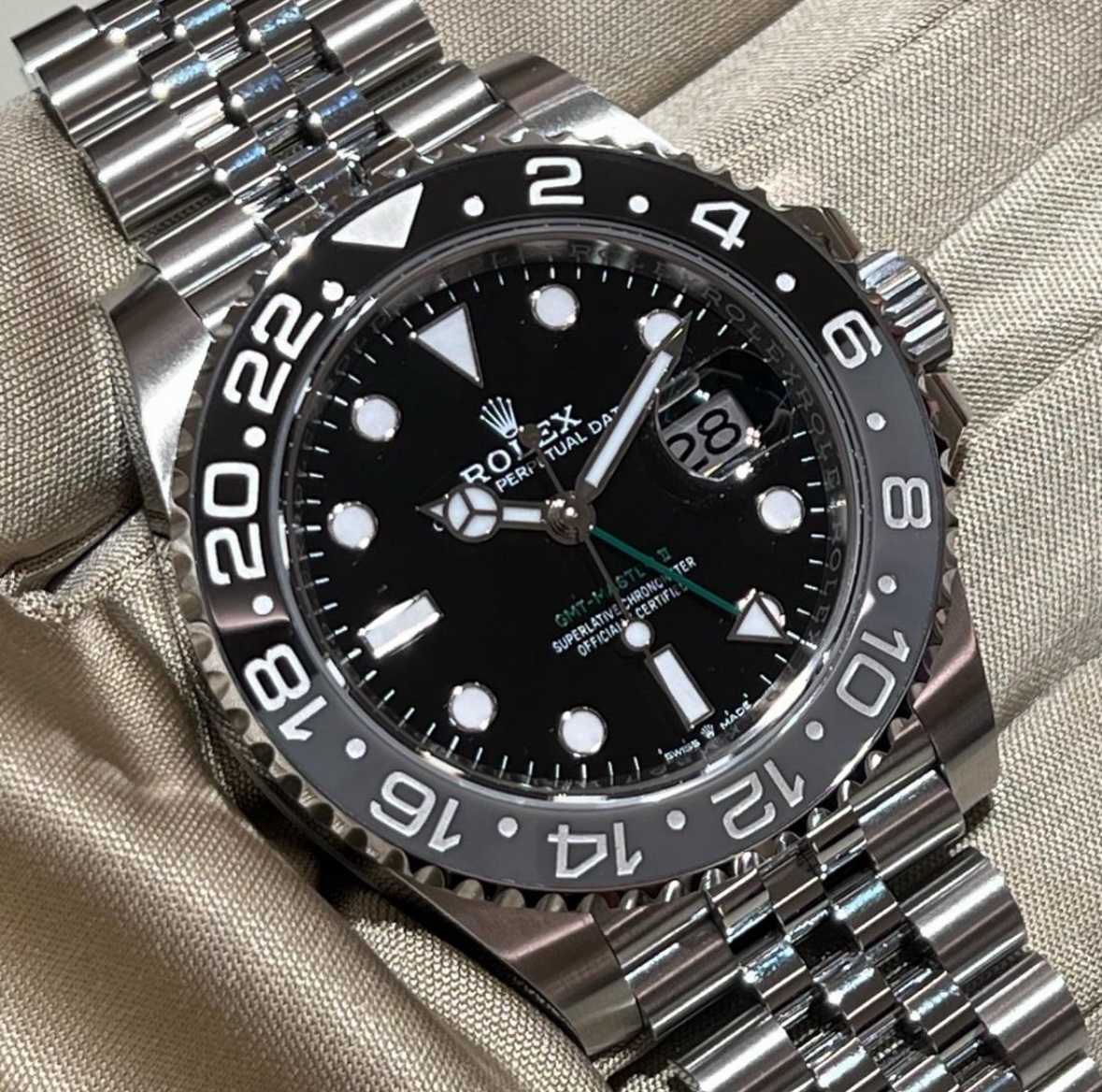 Super Clone Rolex GMT Master II Ref.126710GRNR Bruce Wayne 3285 Movement