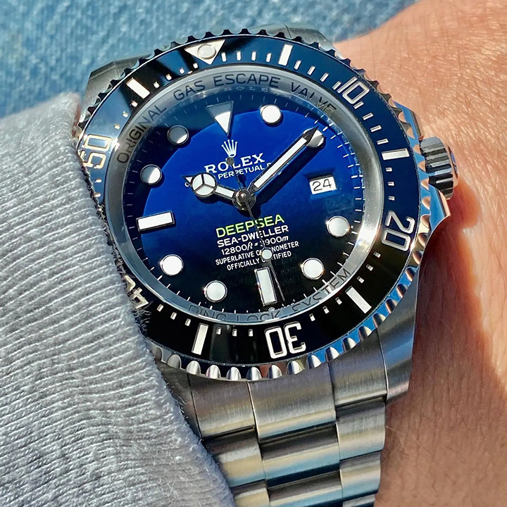 Rolex Sea-Dweller 44mm m126660-0002