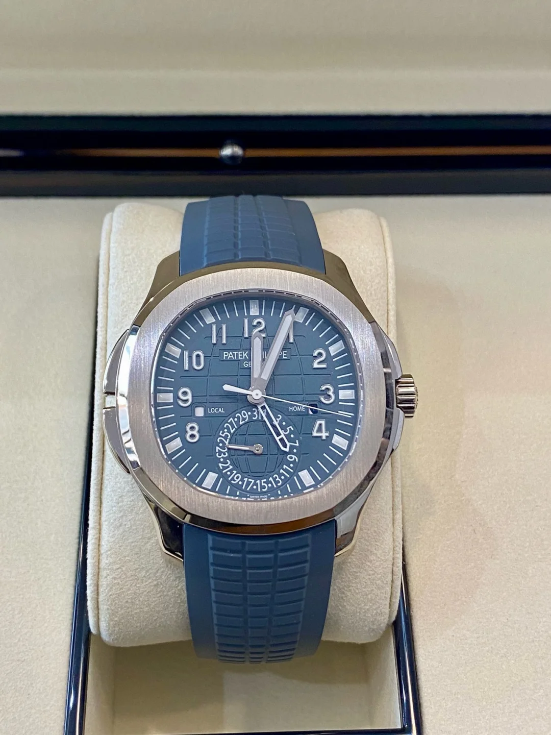 Patek Philippe Aquanaut 5164G Replica