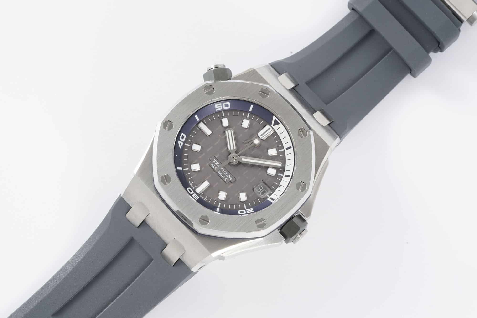 Audemars Piguet Royal Oak Offshore Diver 42 mm, Grey Ref. 15720ST.OO.A009CA.01