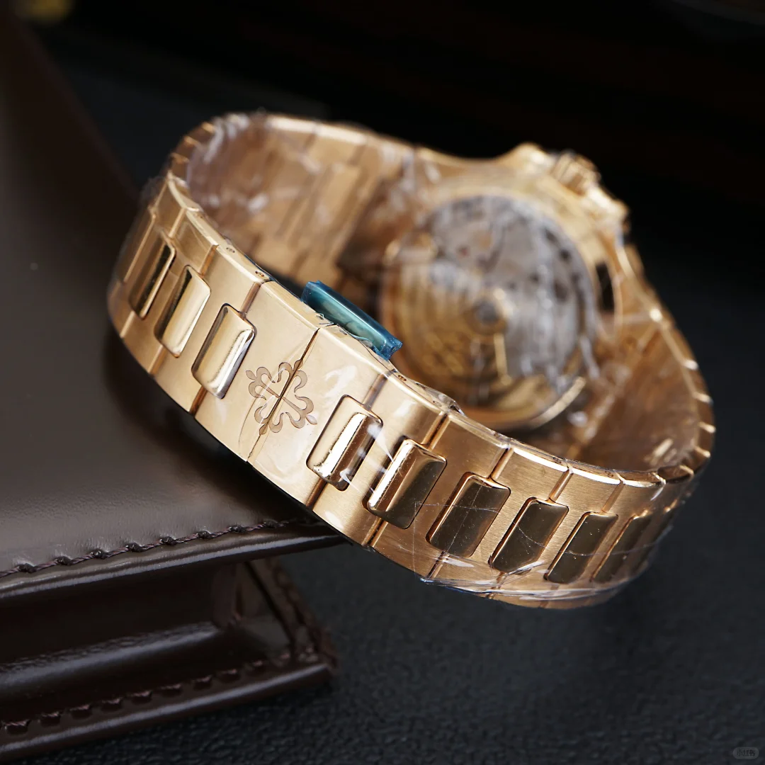 Patek Philippe Nautilus 7118/1R Replica