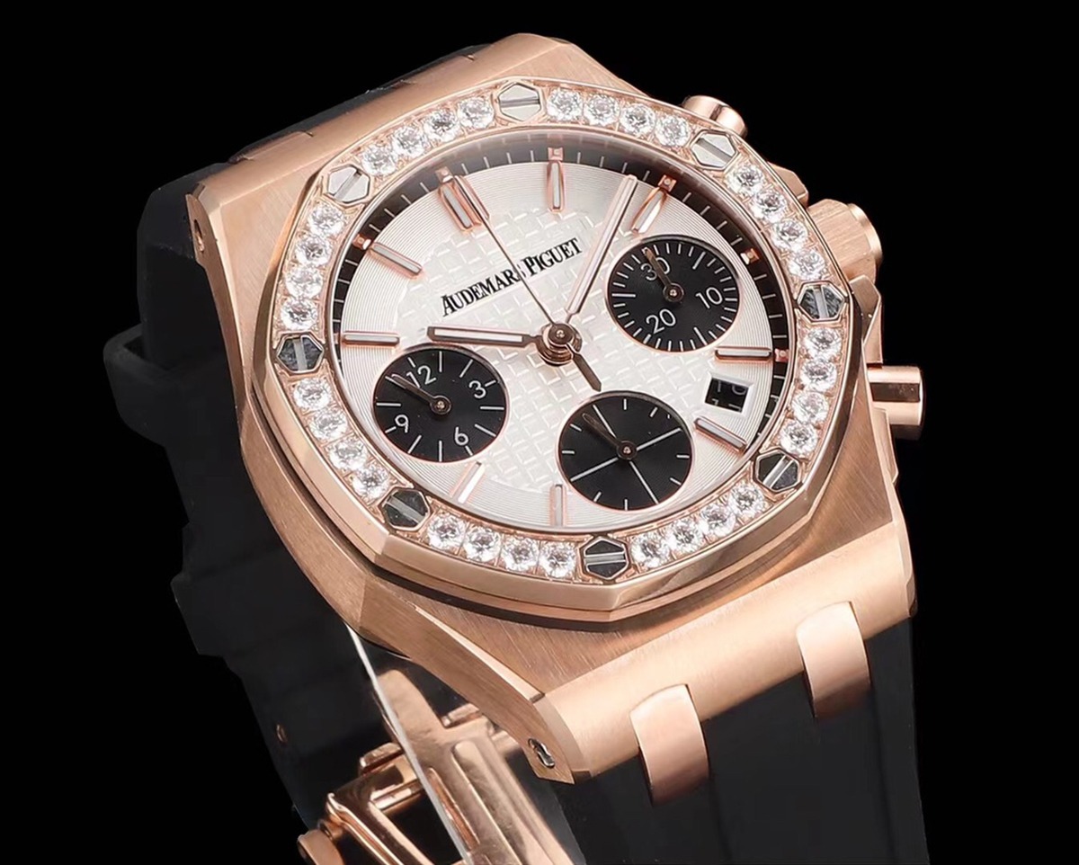Audemars Piguet Royal Oak Offshore Chronograph 37 mm, White/Black/Rose Gold Ref. 26231OR.ZZ.D003CA.01