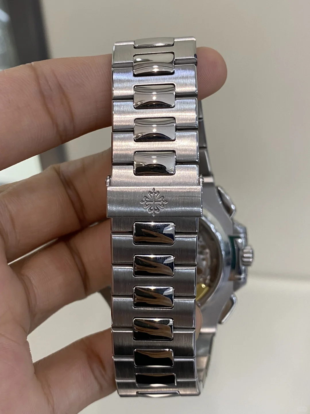 Patek Philippe Nautilus 5980/1A-014 Mens Stainless Steel 44mm