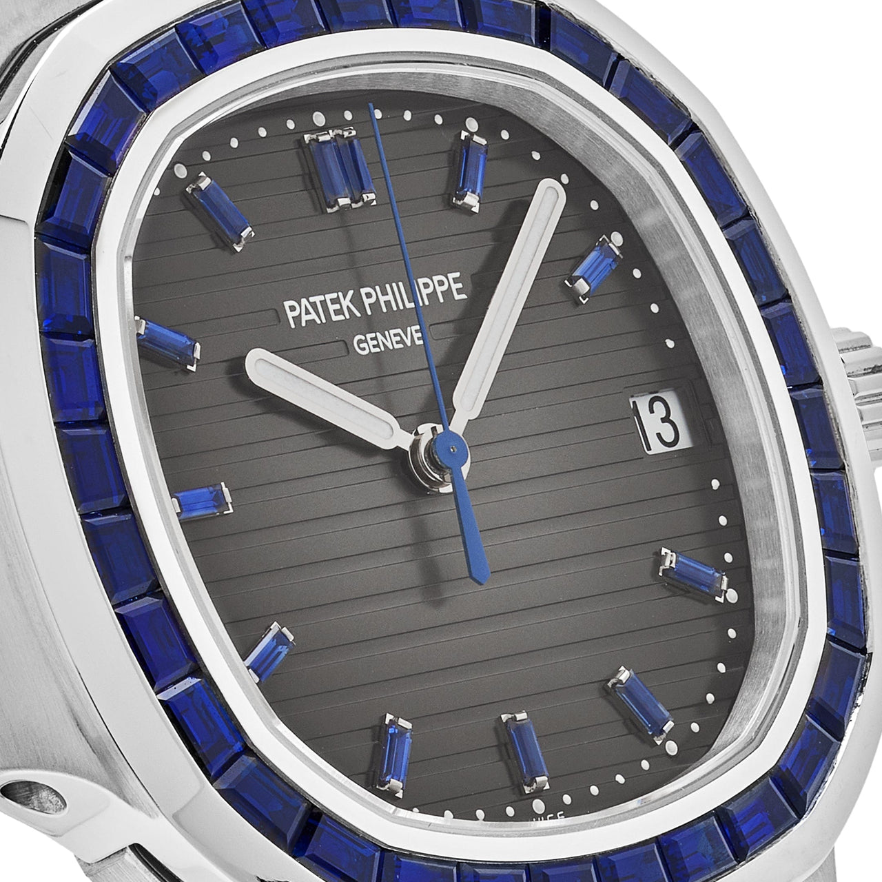 Patek Philippe Nautilus 5711/111P-001 Platinum Blue Sapphire