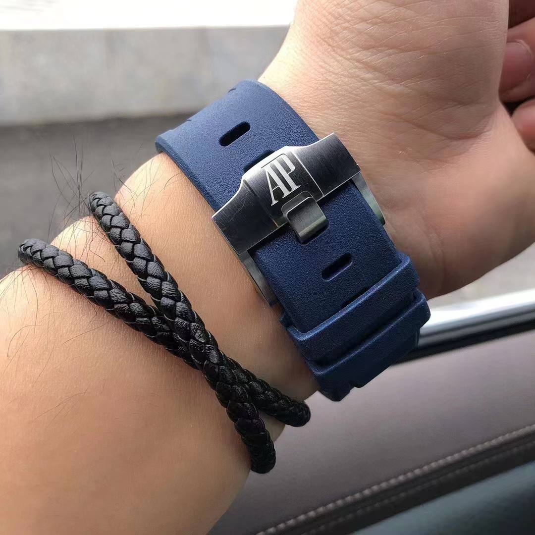 Audemars Piguet Royal Oak Offshore 42 mm, Blue Ref. 26470ST.OO.A027CA.01