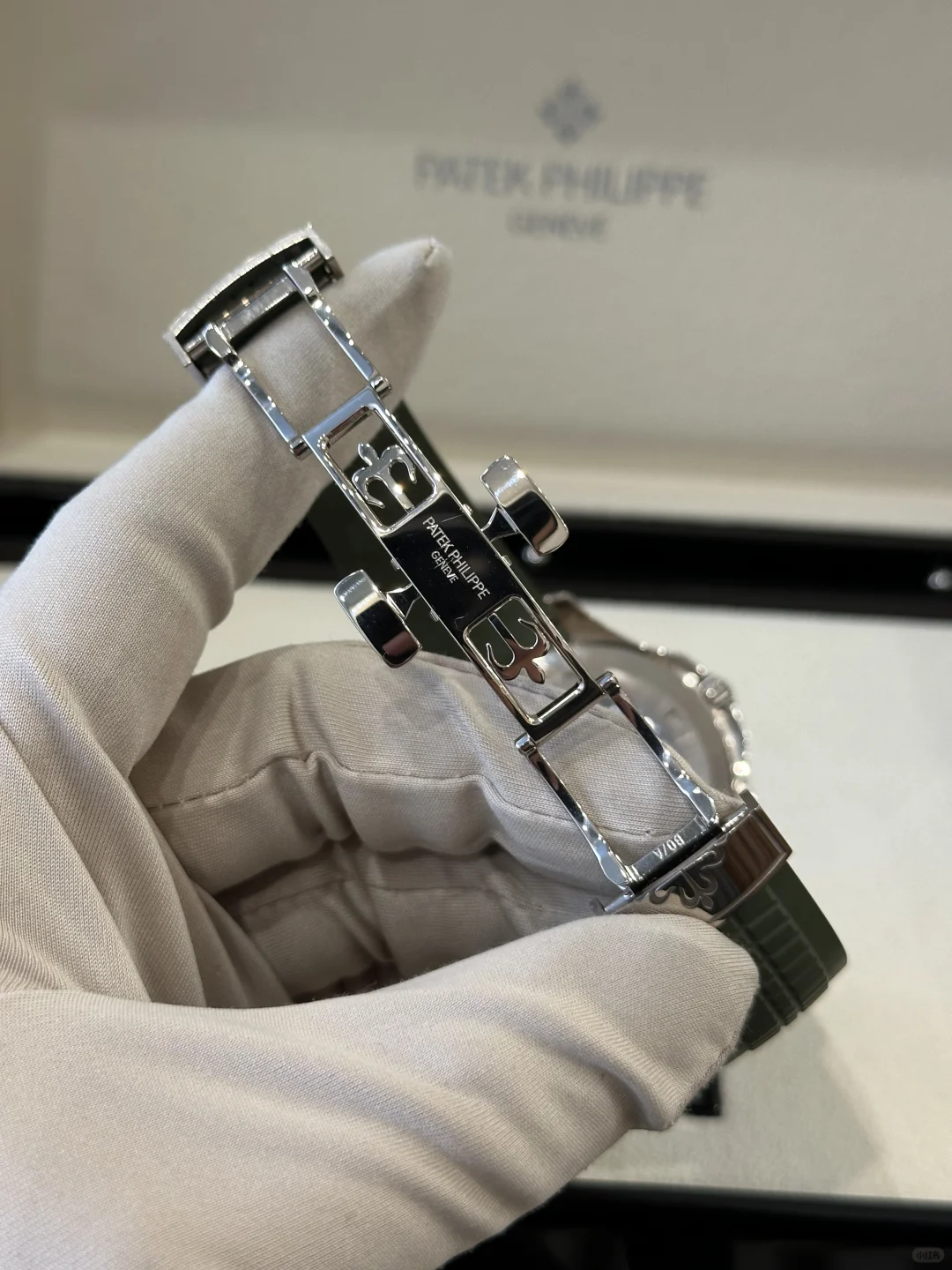 Patek Philippe Aquanaut 5168G-010 Replica