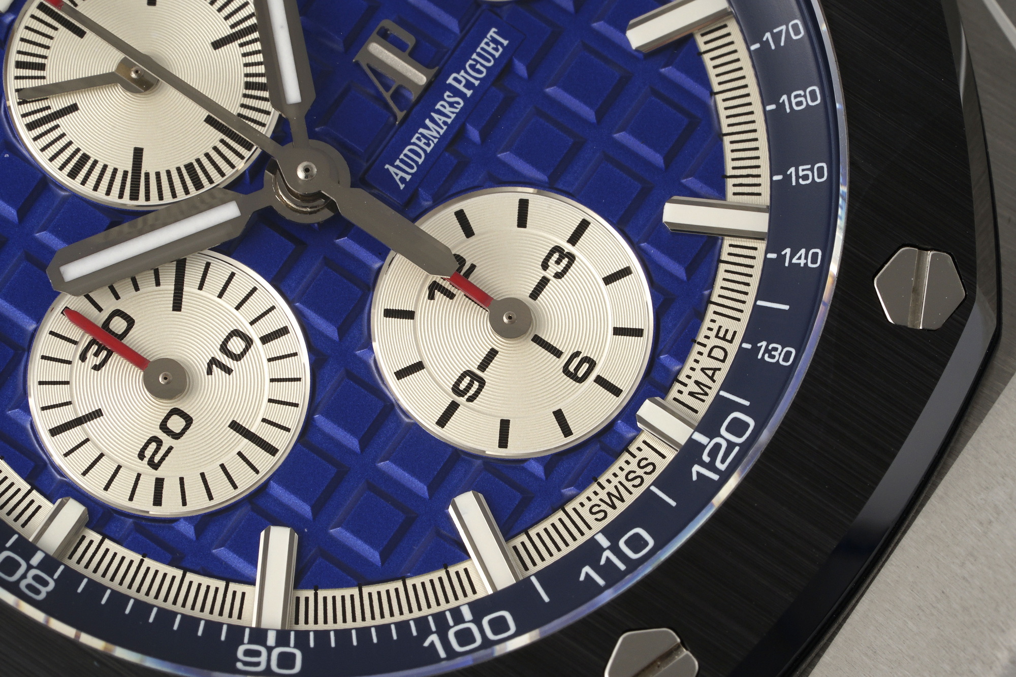 Audemars Piguet Royal Oak Offshore 44 mm, Blue Ref. 26401PO.OO.A018CR.01