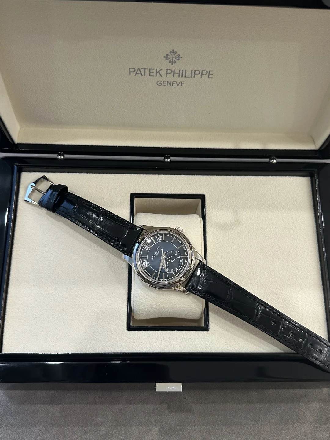 Patek Philippe 5205G-013 Blue Replica