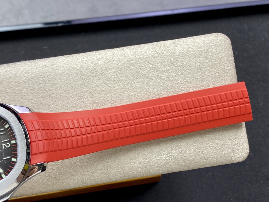 Patek Philippe Aquanaut Singapore Limited Edition 40mm 5167A-012