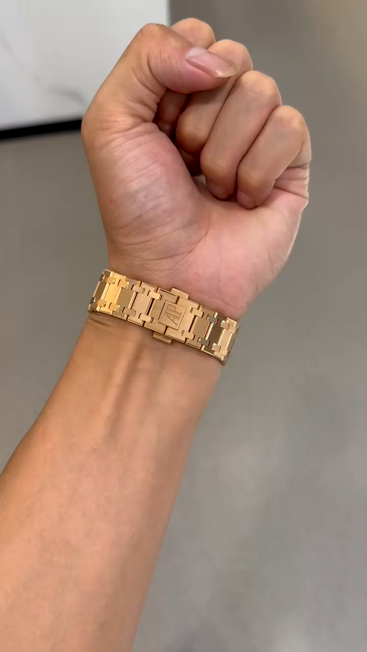 Audemars Piguet Royal Oak 67650OR.OO.1261OR.01 Quartz Replica