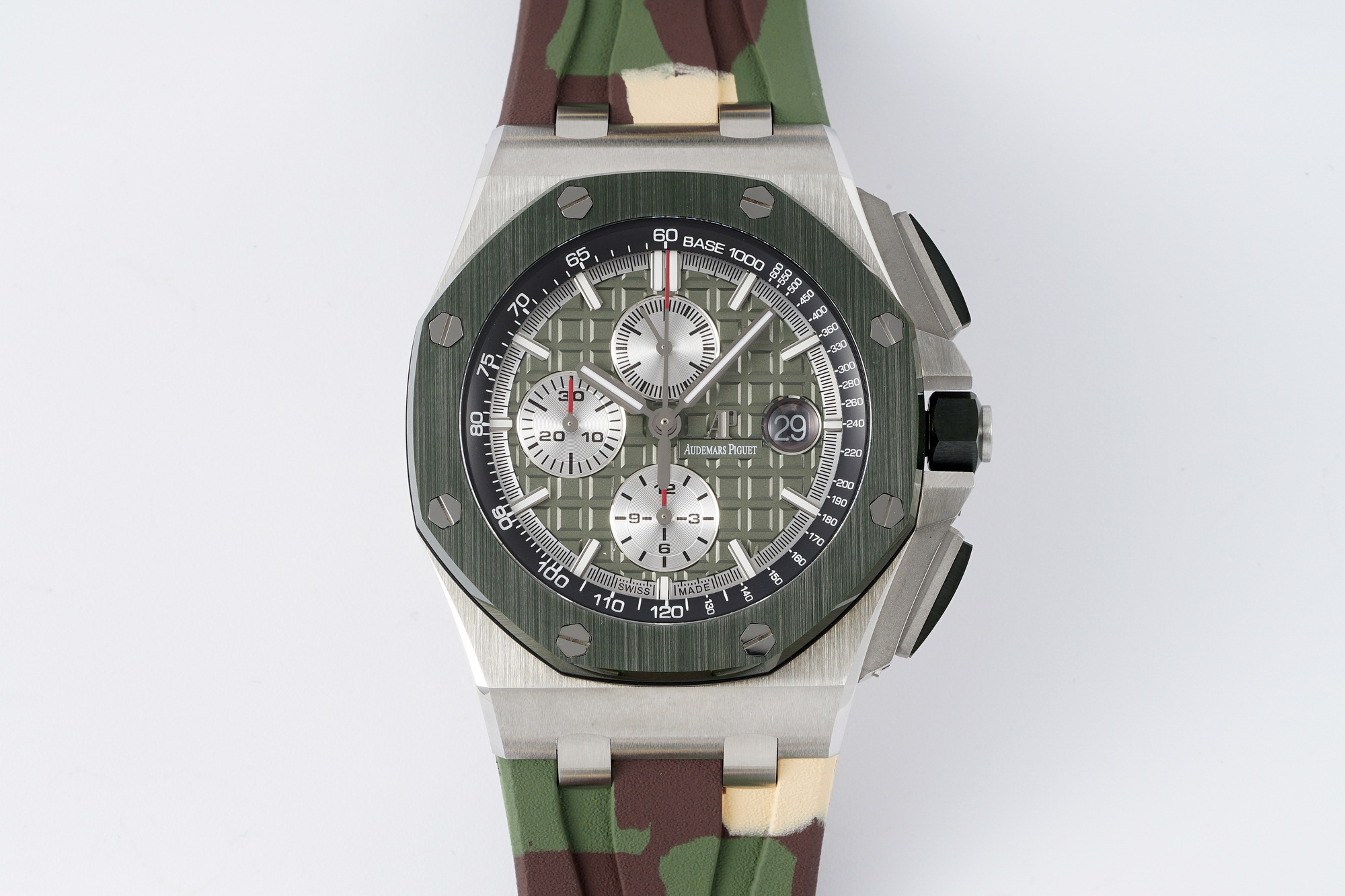 Audemars Piguet Royal Oak Offshore 44 mm, Green Ref. 26400SO.OO.A055CA.01