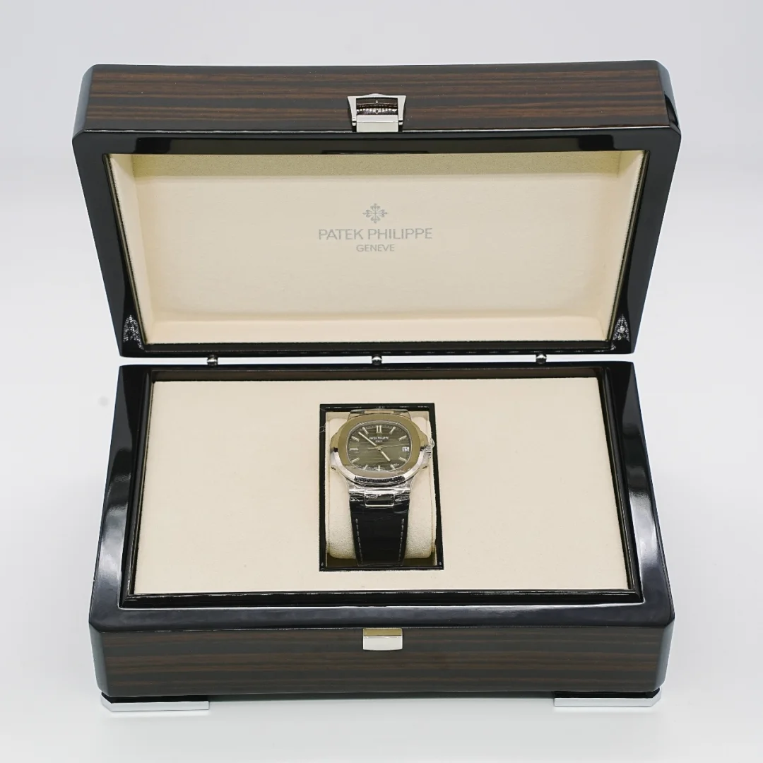 Patek Philippe Nautilus 5711G-001 Replica