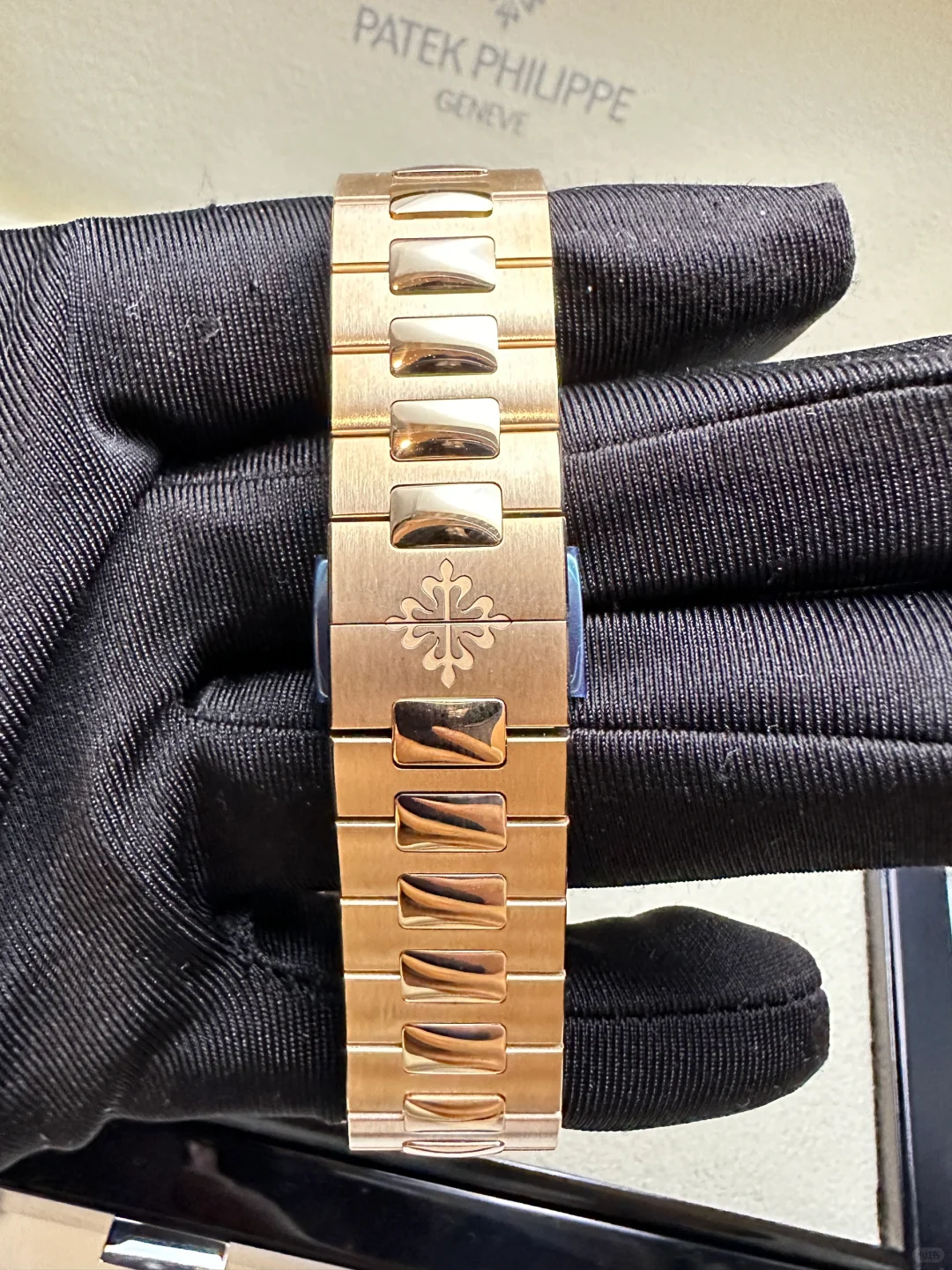 Patek Philippe Nautilus 5712/1R Rose Replica