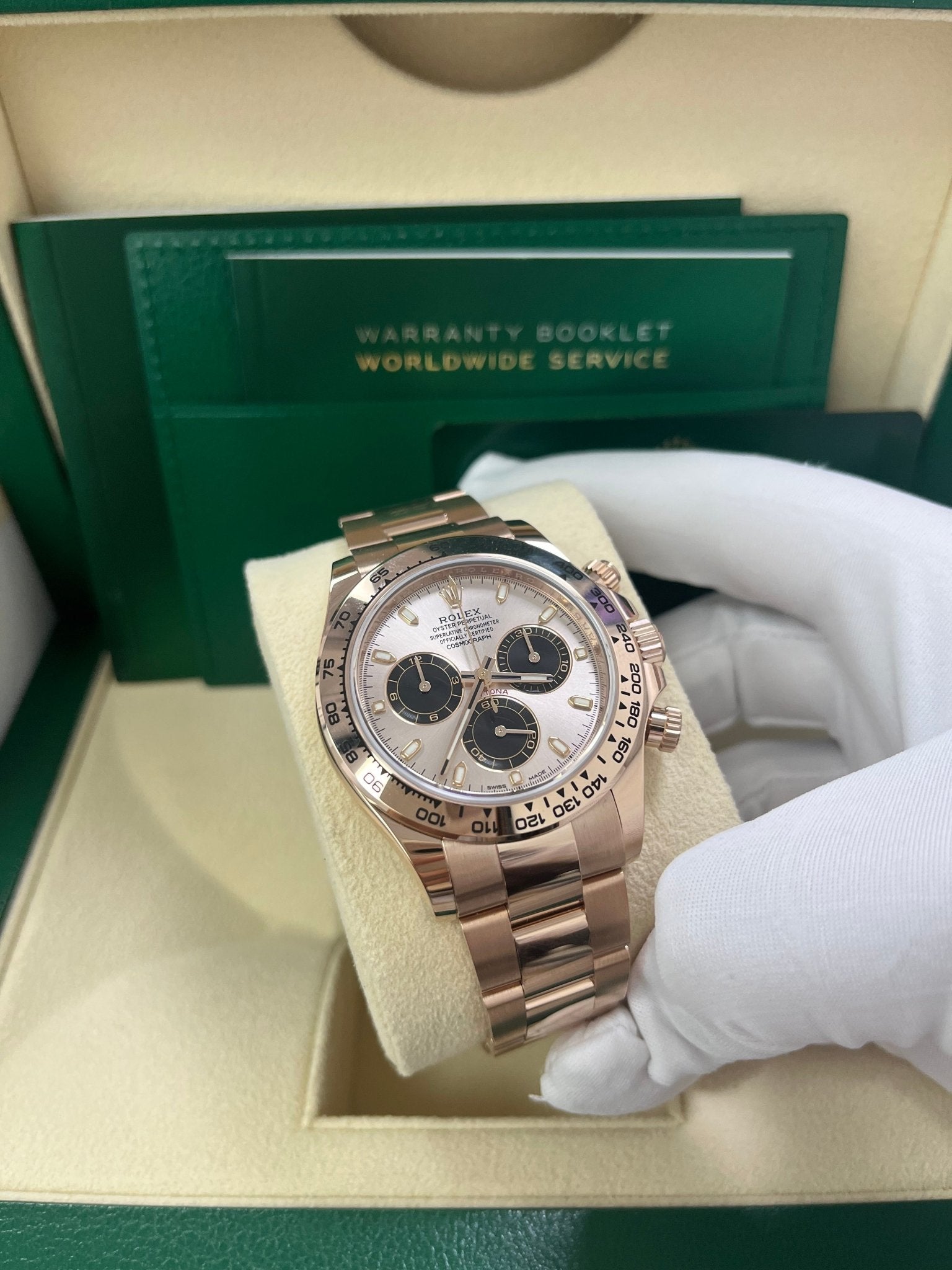 Rolex Daytona 40mm/ 18k Rose Gold/ 2021 Sundust Index Cosmograph Dial/ Black Sub-dials (Ref# 116505)