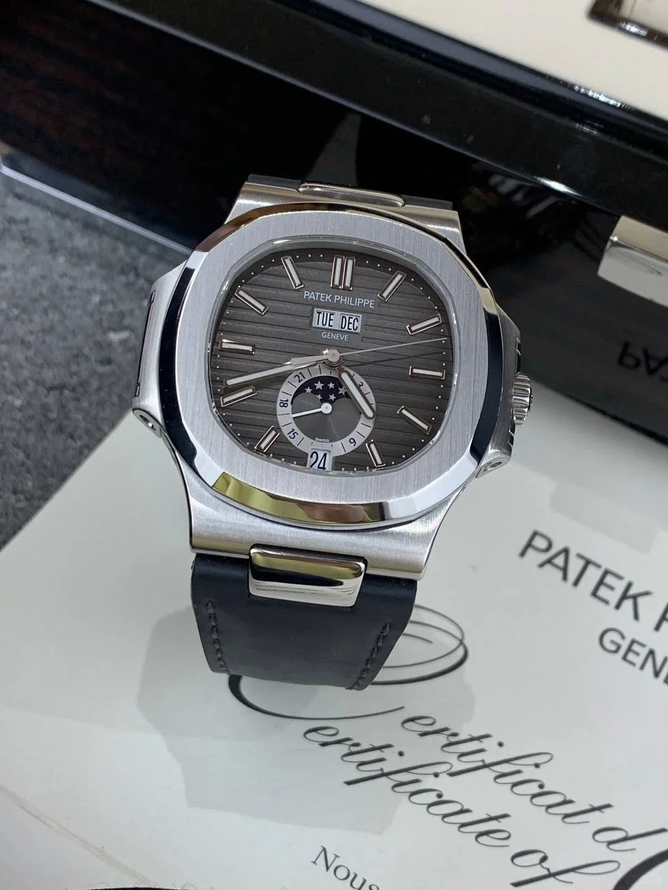 Patek Philippe Nautilus 5726/1A-001 Replica