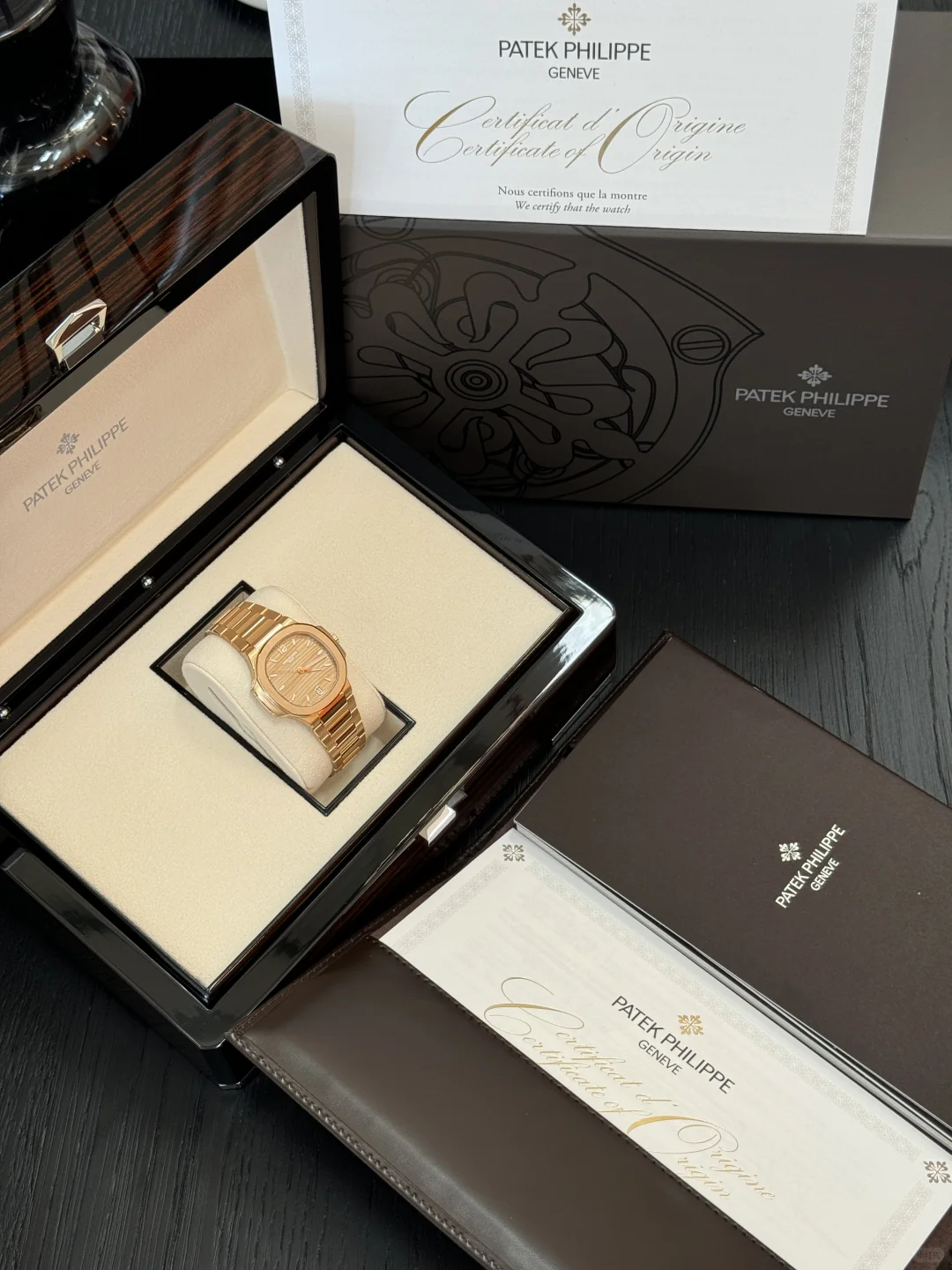 Patek Philippe Nautilus 7118/1R-001 Rose Replica