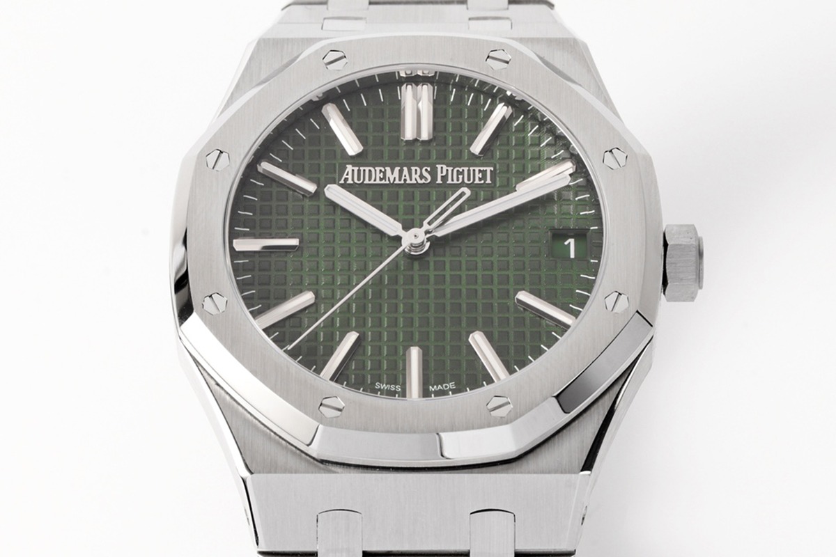 Audemars Piguet Royal Oak 50th Anniversary 41 mm, Green Ref. 15510ST.OO.1320ST.04