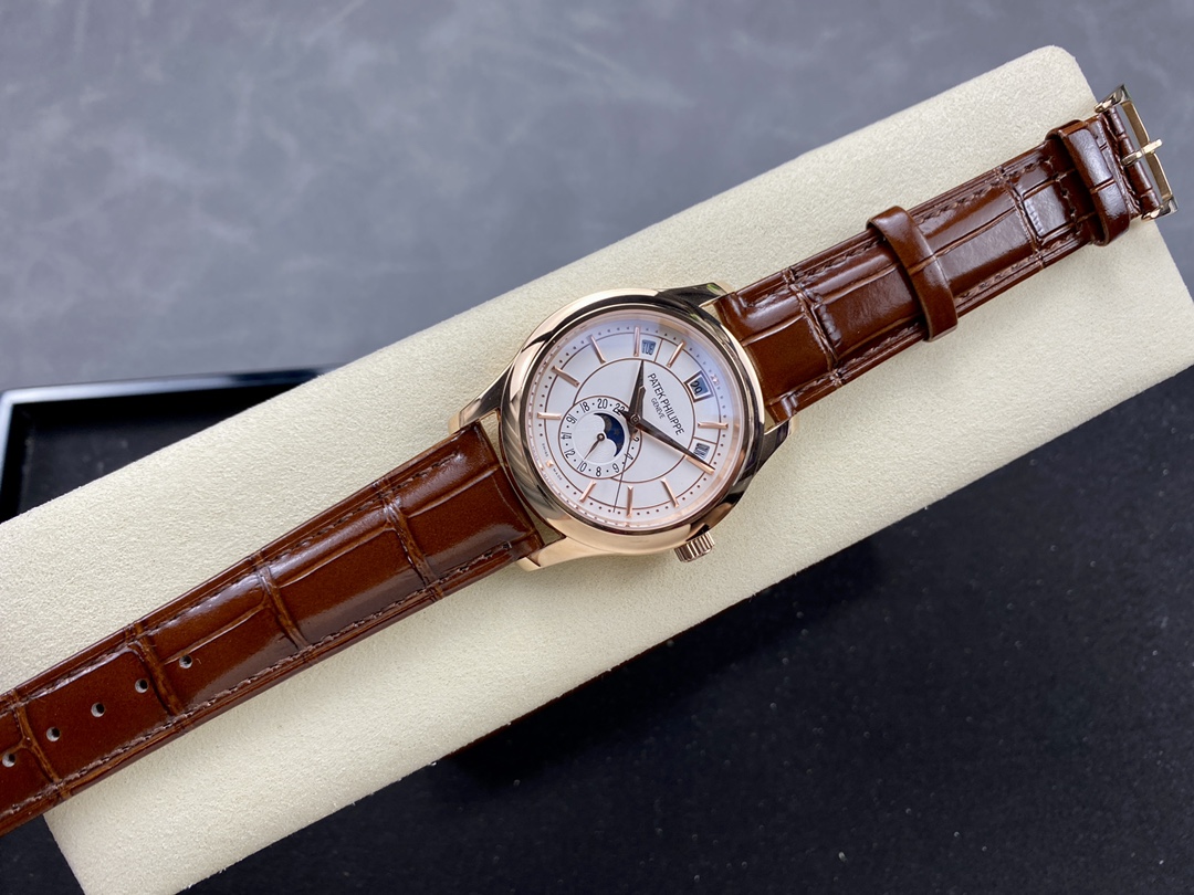 Patek Philippe Complications 5205R-001 Annual Calendar 40Mm 18K Rose Gold