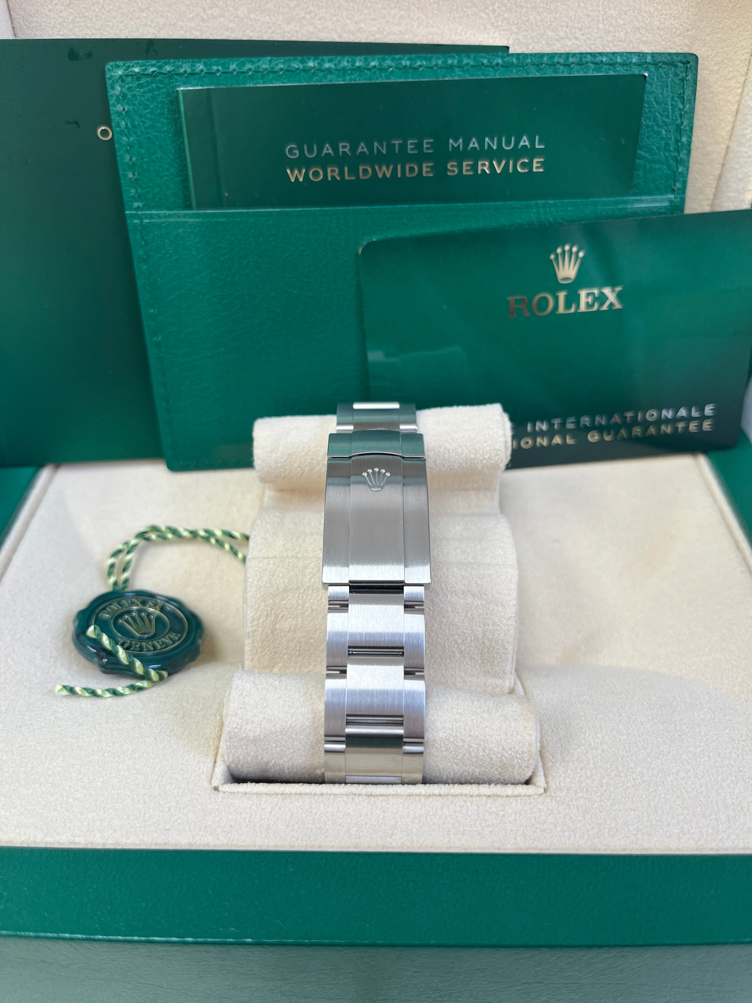 Rolex Oyster Perpetual 41 Stainless Steel/ Sunflower Yellow Dial/ Oyster Bracelet (Ref# 124300)