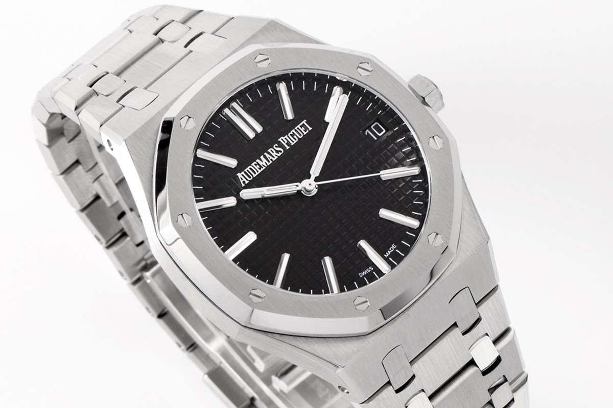 Audemars Piguet Royal Oak 50th Anniversary 41 mm, Black Ref. 15510ST.OO.1320ST.02