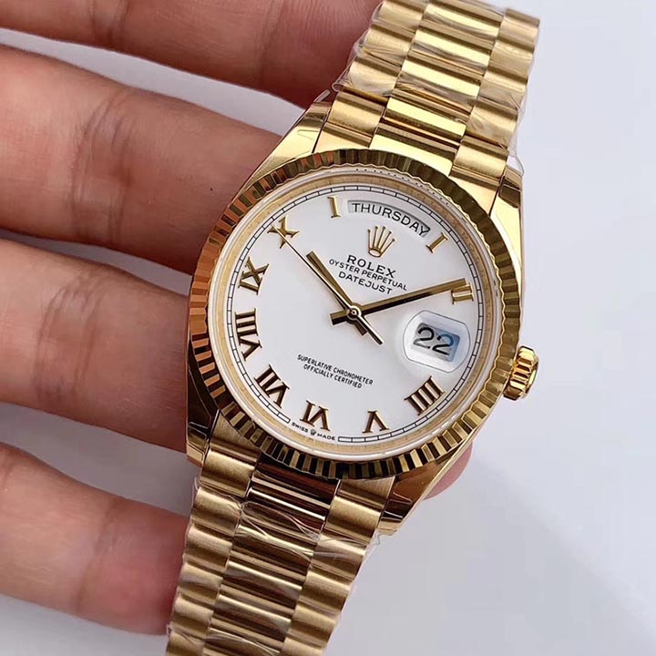Rolex Day-Date 36-118238-83208