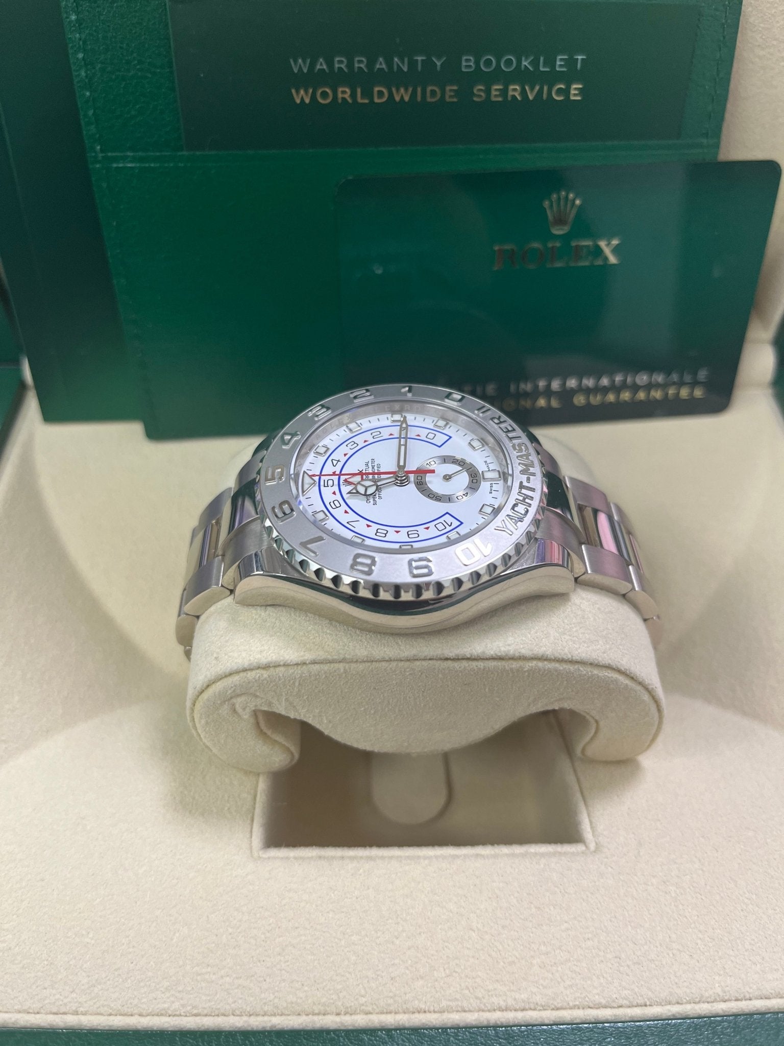 Rolex Yacht-Master II White Gold / White Dial / 44mm Platinum Bezel 116689