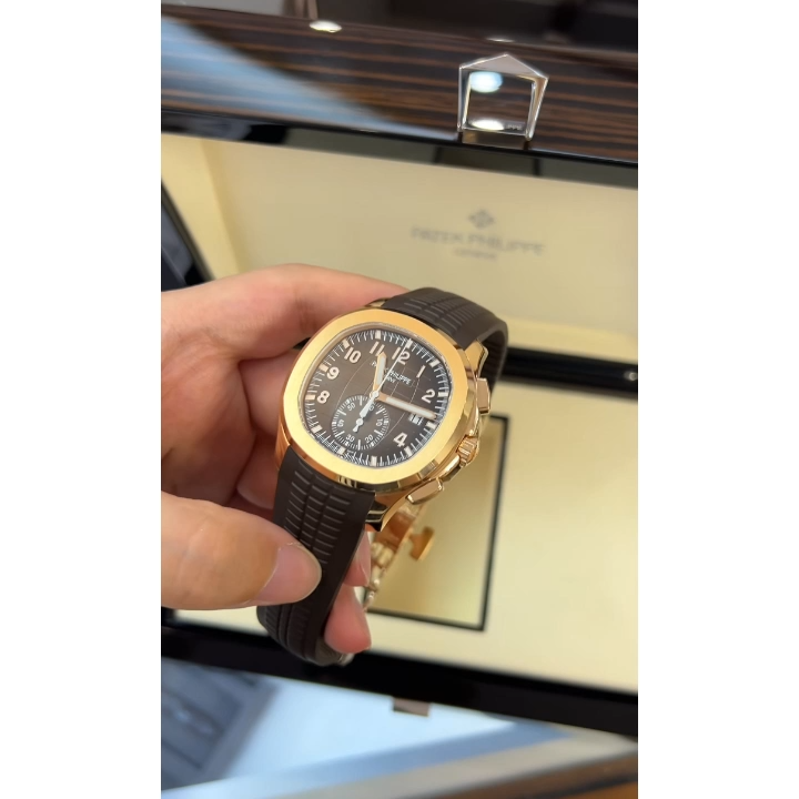 Patek Philippe Aquanaut 5968R-001 Chronograph 42.2mm