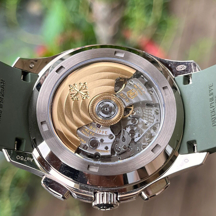 Patek Philippe Aquanaut 5968G-010 Khaki Green 42.2mm