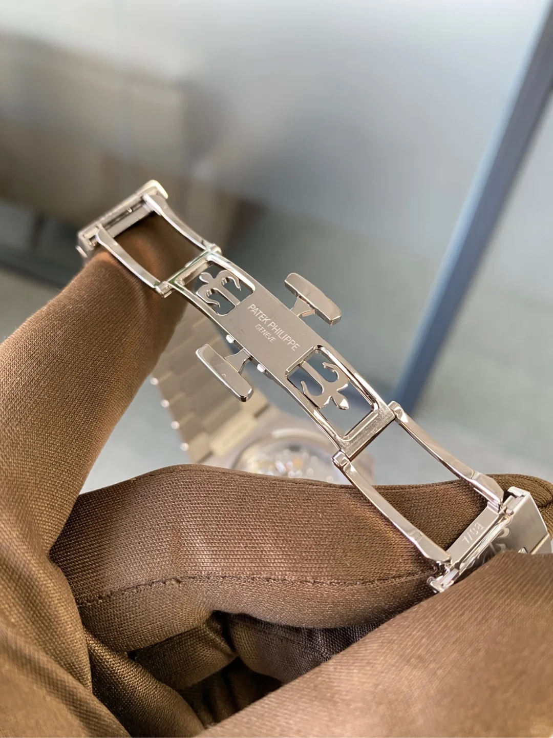 Patek Philippe 5811/1G-001 Replica